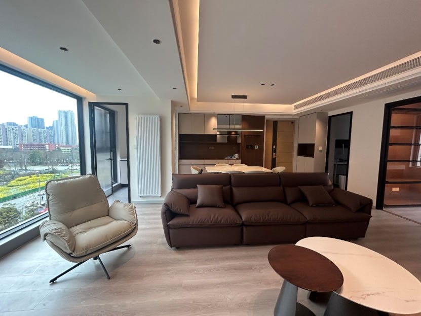 109m²现代极简案列